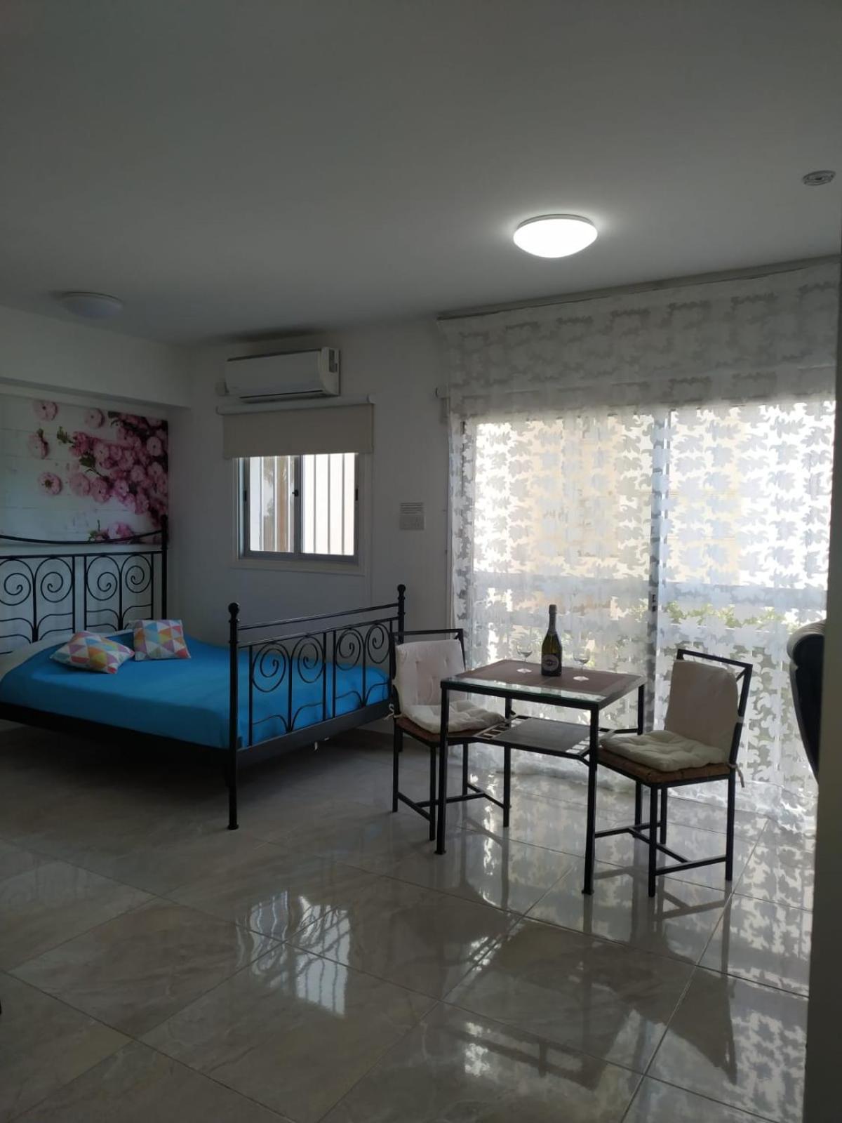 Stelia'S Seagate Studio Apt. Larnaca Luaran gambar
