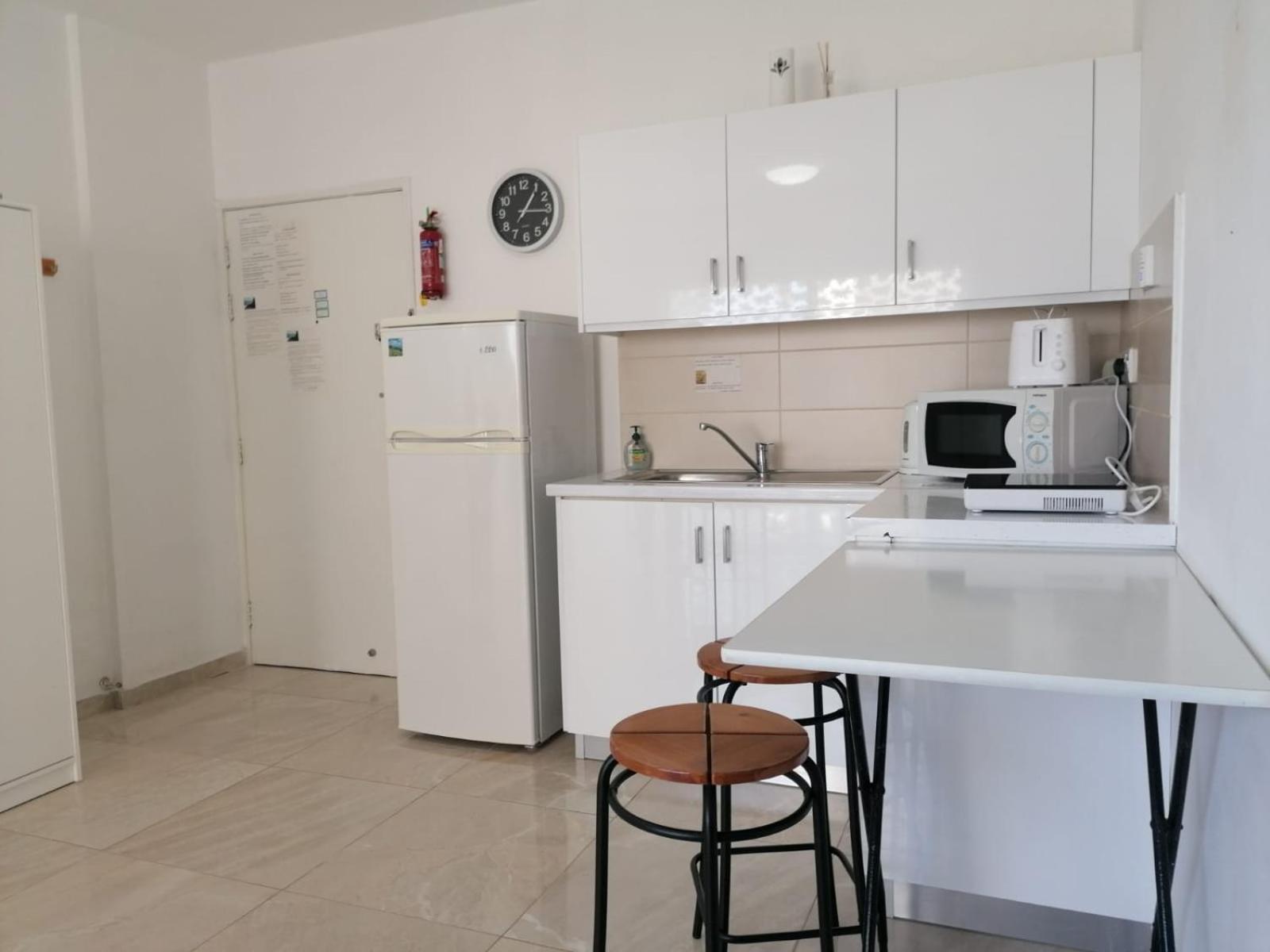 Stelia'S Seagate Studio Apt. Larnaca Luaran gambar
